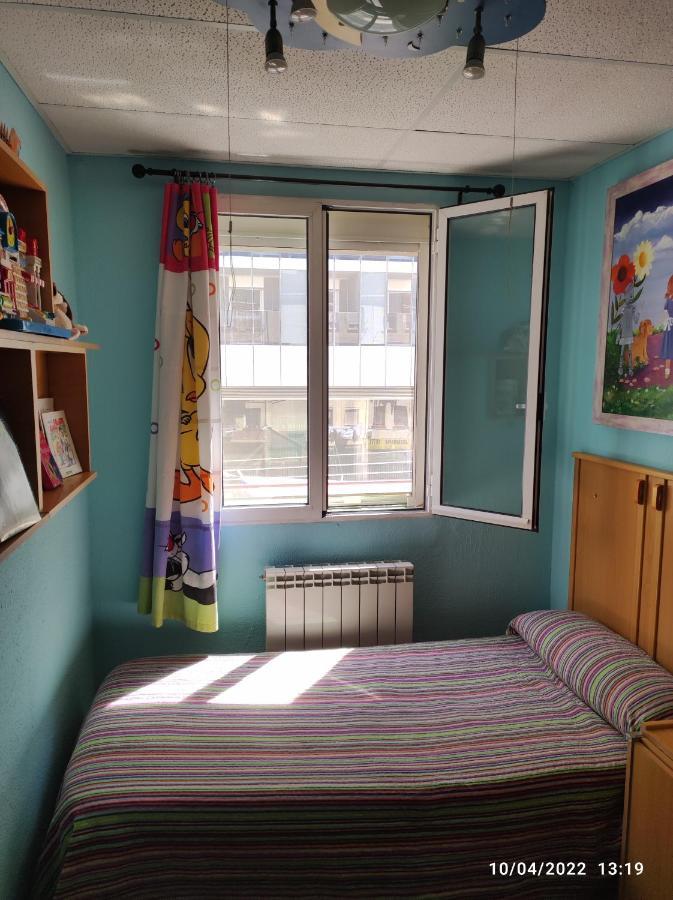 Acogedor Apartment Zaragoza Bagian luar foto