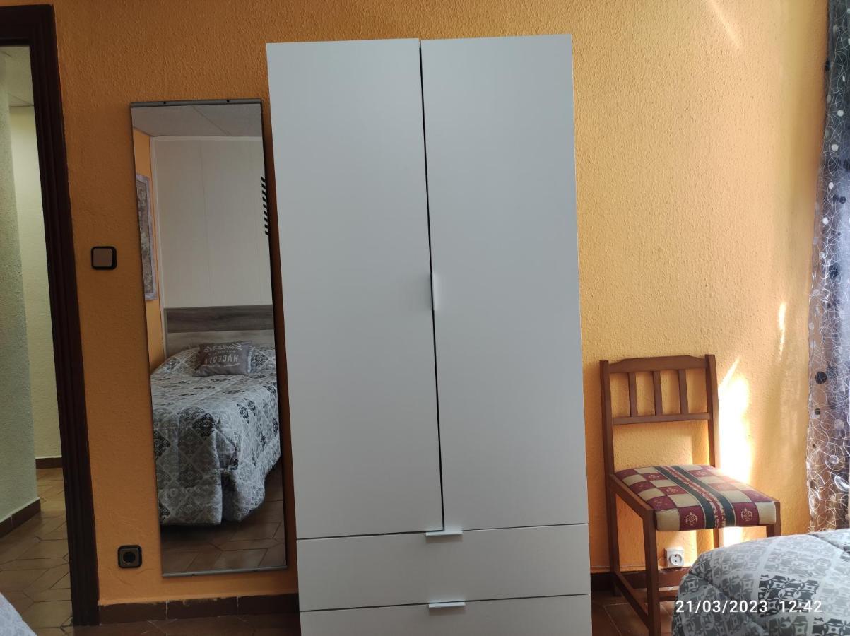 Acogedor Apartment Zaragoza Bagian luar foto