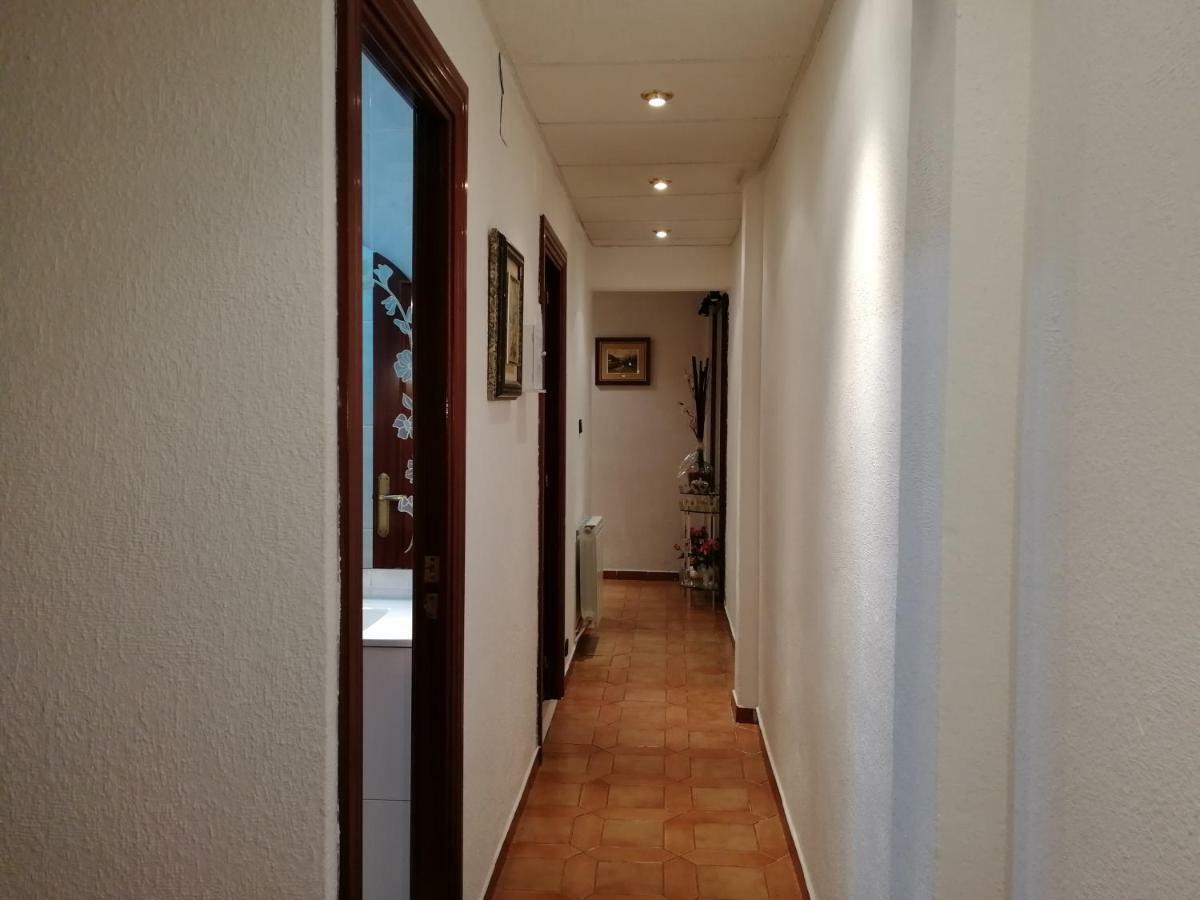 Acogedor Apartment Zaragoza Bagian luar foto